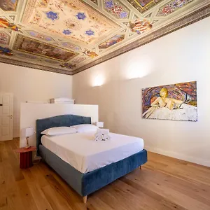 Maison d'hôtes Residenza D'epoca Palazzo Salviati Quaratesi, Florence